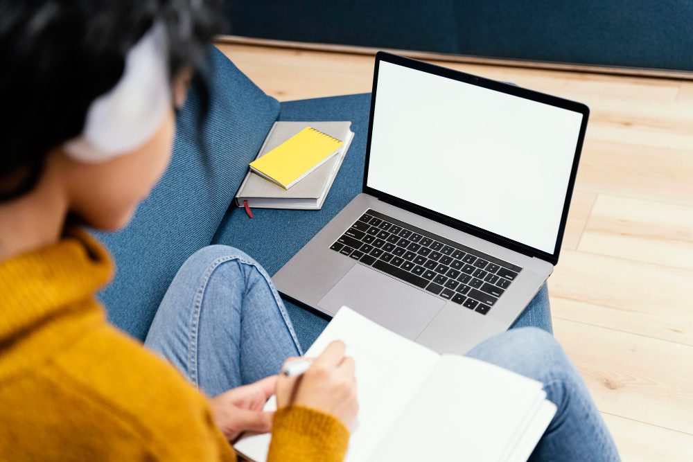 hybrid learning model